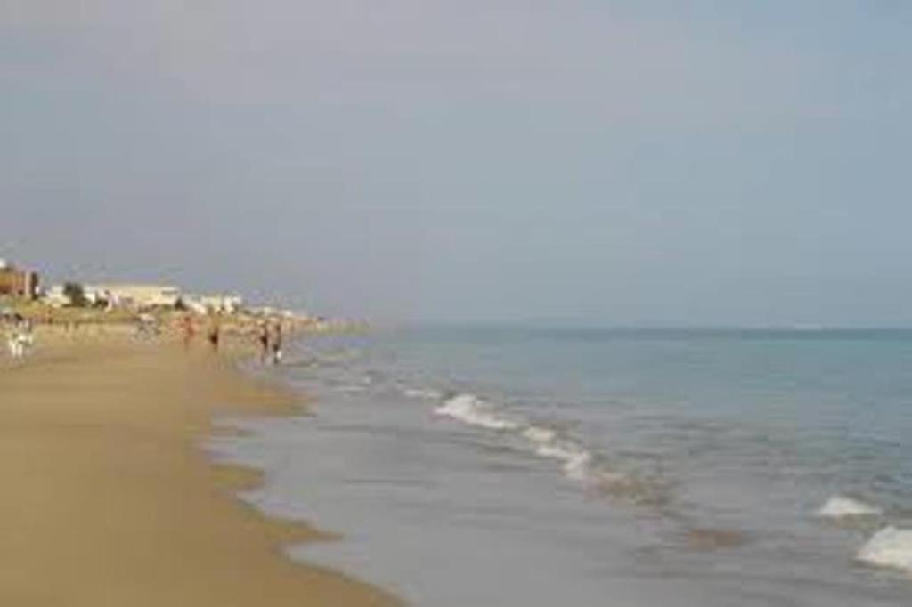 Appartamento Privato Adriatica Lesina Exterior foto